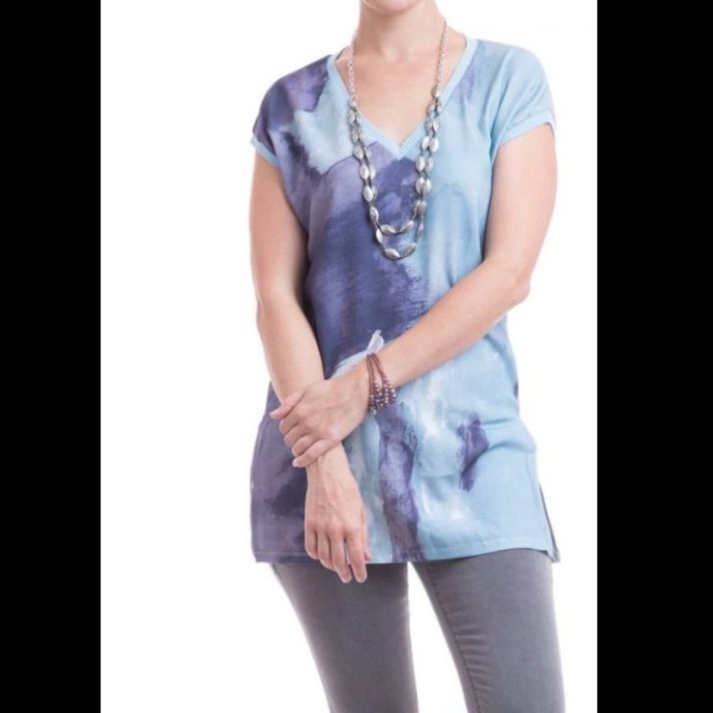 DYT T2 Griffin Paris blue purple watercolor patterned blouse L NWT